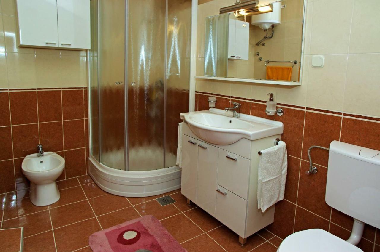 Apartment Menego A2 Bol-Center, Croatia Екстериор снимка