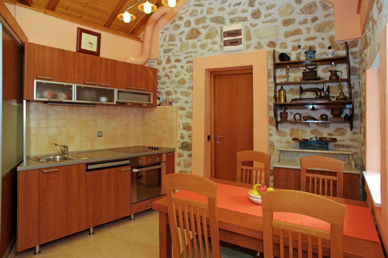 Apartment Menego A2 Bol-Center, Croatia Екстериор снимка