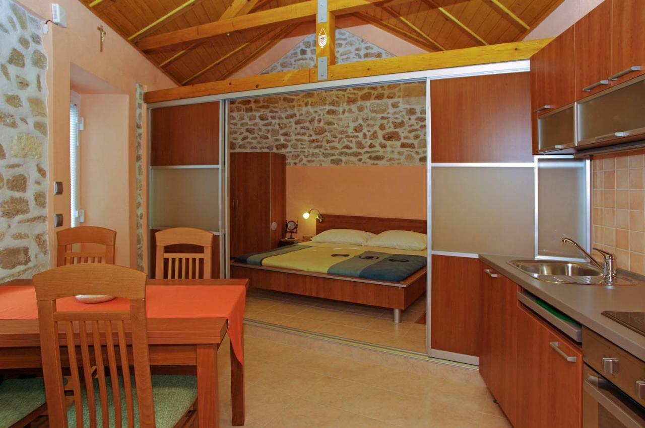 Apartment Menego A2 Bol-Center, Croatia Екстериор снимка